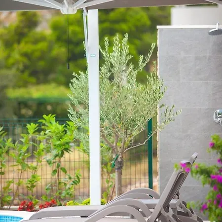 Ctma242/ Modern New Holiday House With Heated Private Pool * Makarská