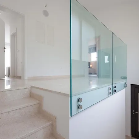Vila Ctma242/ Modern New Holiday House With Heated Private Pool Makarská