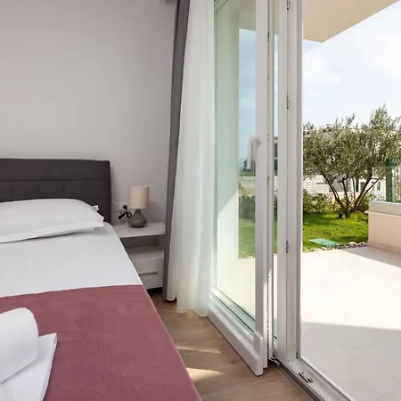 Ctma242/ Modern New Holiday House With Heated Private Pool Vila *